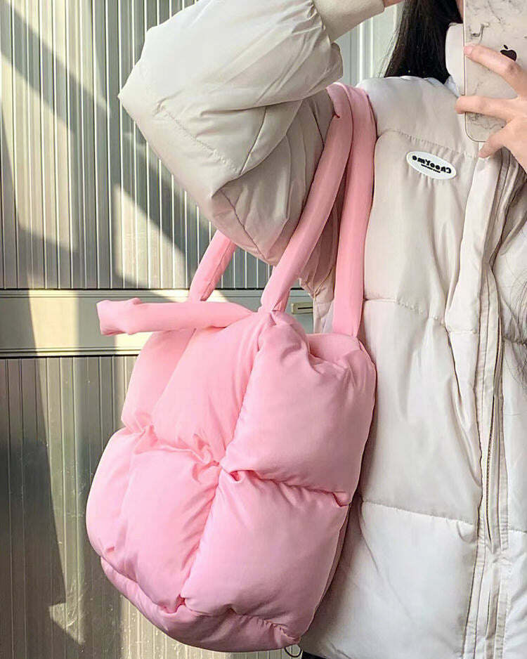 chic puffy shoulder bag   sleek design meets functionality 3413