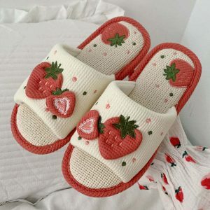 cute strawberry slippers   youthful & cozy footwear delight 7117