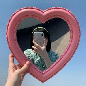 heart shaped decorative mirror   chic & reflective decor 4252