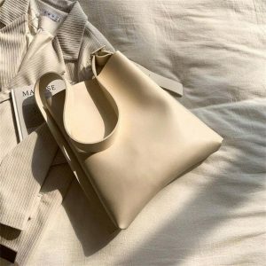 minimalist aesthetic tote   sleek & crafted for everyday chic 1052