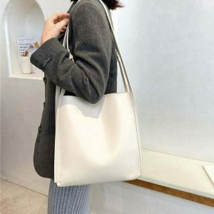 minimalist crafted leather tote   chic & timeless style 6361