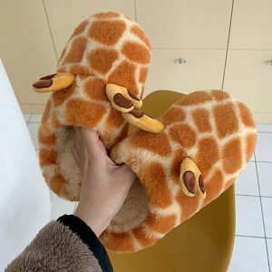 quirky giraffe plush slippers cozy & unique comfort 1389