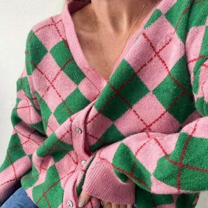 retro argyle cardigan in green & pink dynamic pattern 8419