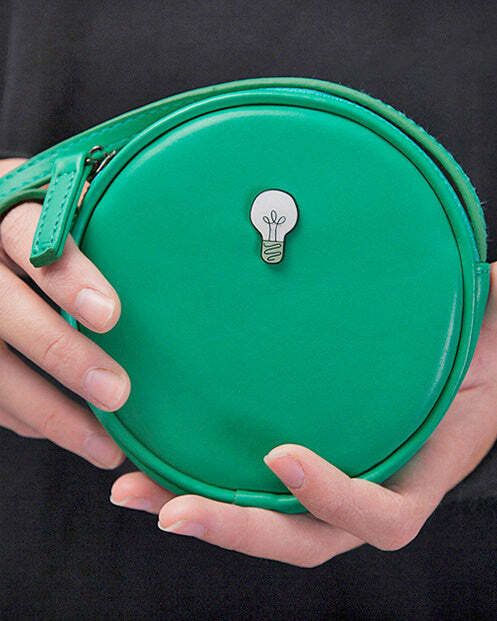 retro bulb mini handbag   chic & compact urban style 1522