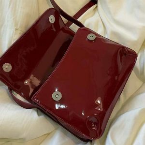 vintage red lacquered bag   chic & timeless accessory 6722