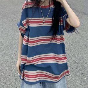 youthful downtown girl striped tee   urban chic fashion 1317