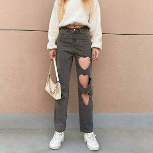 youthful heartbreaker mom jeans classic & trendy fit 4573