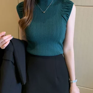 Gen Z & Y2K Style: Sleeveless Knitted Turtleneck Top for Women