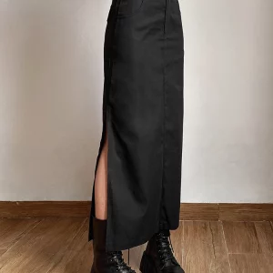 K-POP Inspired Black Split Streetwear Skirt for Gen Z & Y2K Fashion