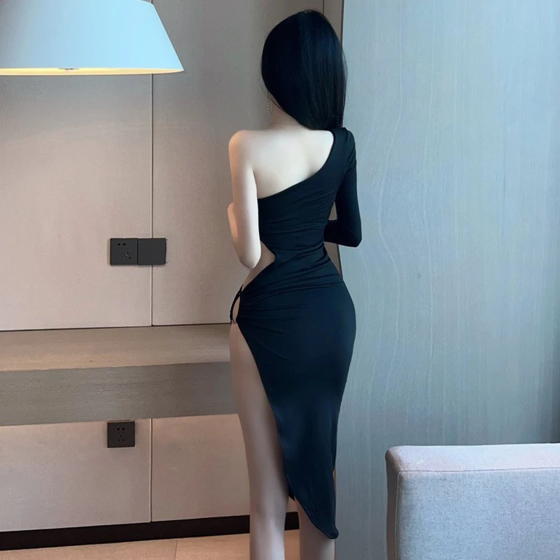 K-POP Inspired Irregular Side-slit Bodycon Dress for Gen Z & Y2K Fashion | Sexy Backless Clubwear for Women