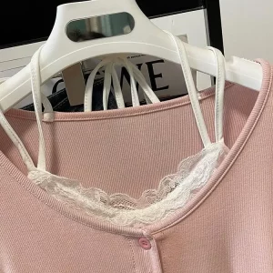 K-POP Inspired Pink Cropped T-Shirt for Gen Z & Y2K Women - Korean Streetwear Fashion