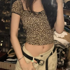 K-Pop Leopard Print Crop Top: Y2K Harajuku Style for Women