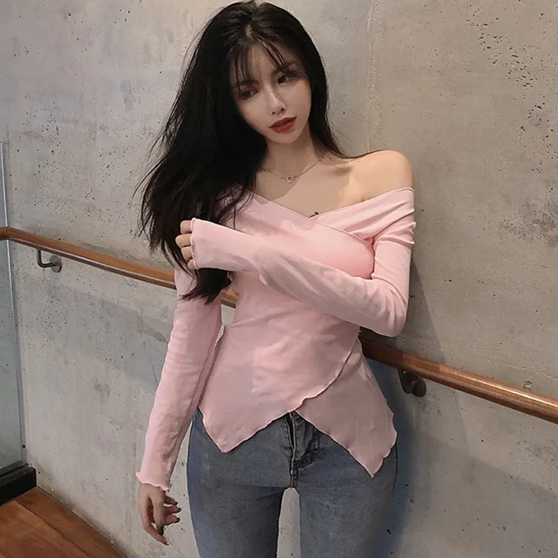 Korean Streetwear Split V-Neck Strapless T-Shirt for Gen Z & Y2K Fashion