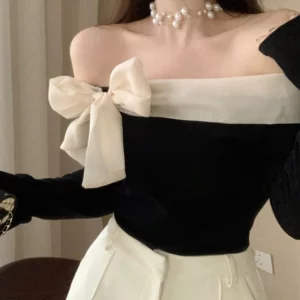 Korean Style Off-Shoulder Black T-shirt with Chic Bow Detail