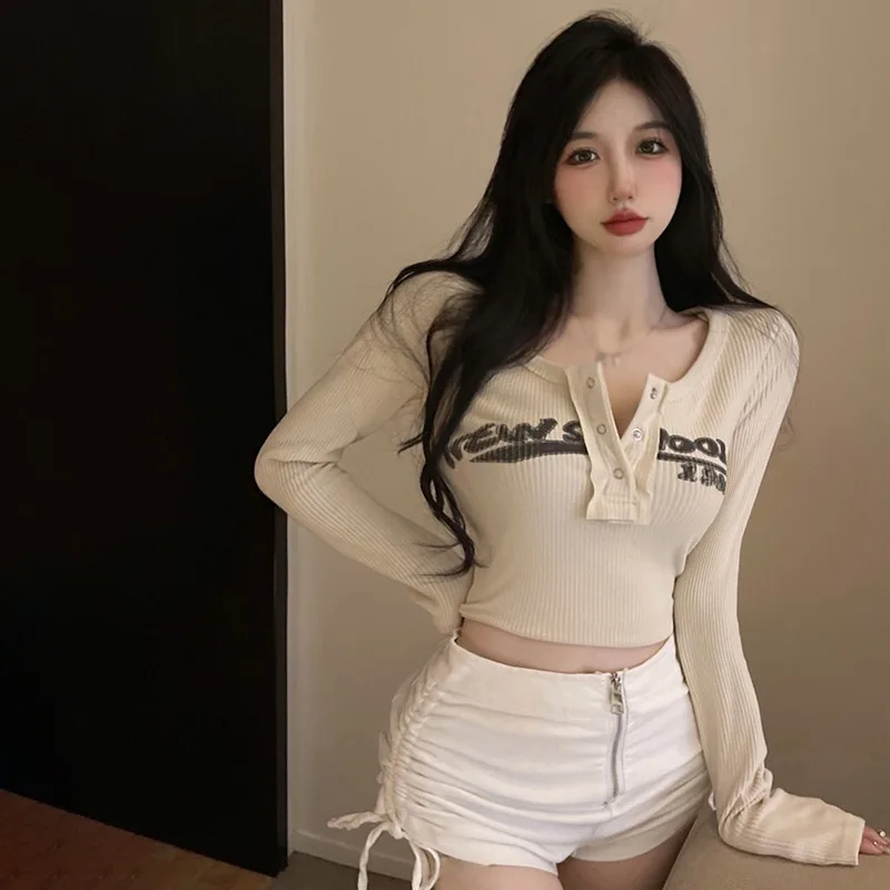 Spring Y2K Ribbed Knit Long-Sleeve Crop Top for Women - K-POP Streetwear Fashion