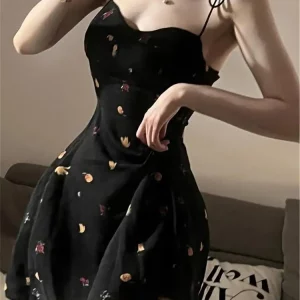 Y2K Retro Floral Spaghetti Strap Black Mini Dress - K-POP Streetwear Fashion for Women